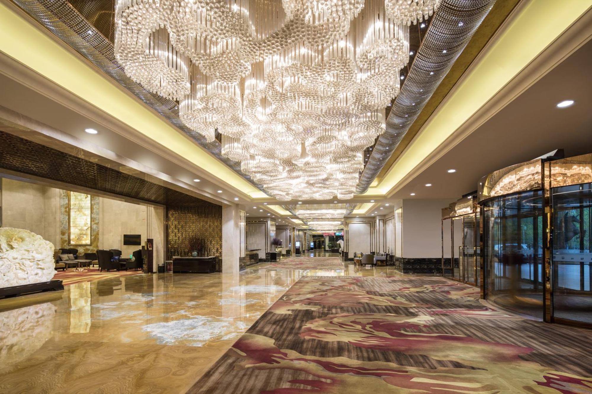 Jinjiang International Hotel Urumqi Exterior photo